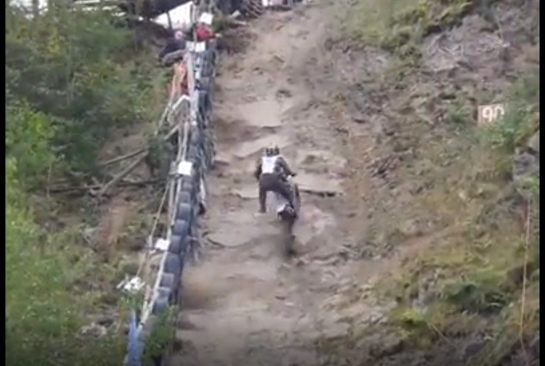 شاهد/سباق الموت