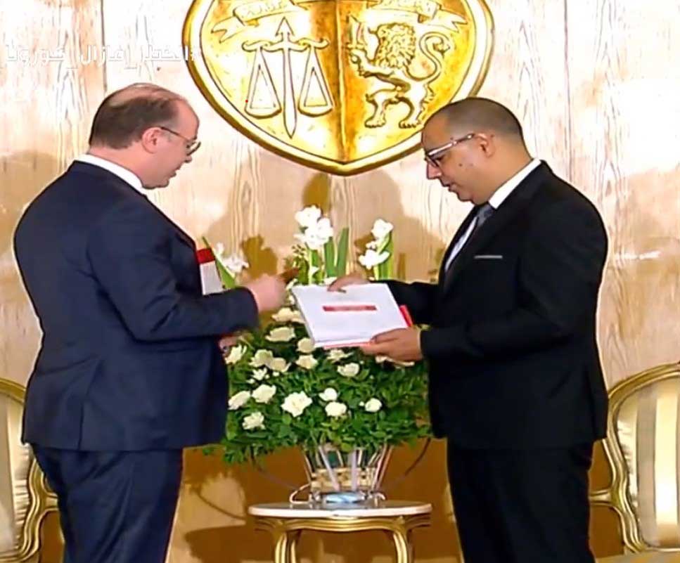 انطلاق موكب تسلّم حكومة المشيشي رسميا لمهامها