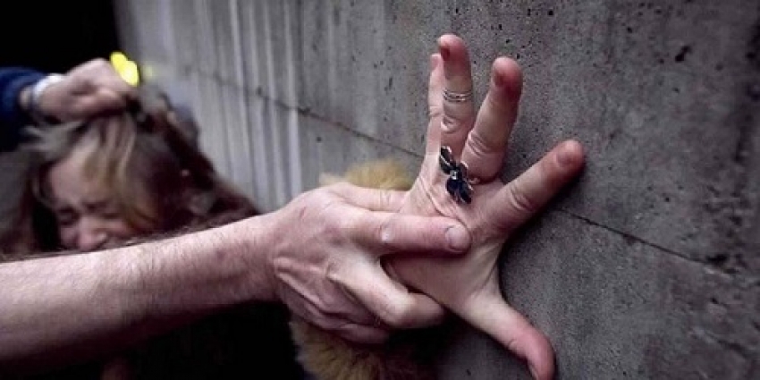 المكنين: القبض على شاب احتجز فتاة واغتصبها تحت التهديد