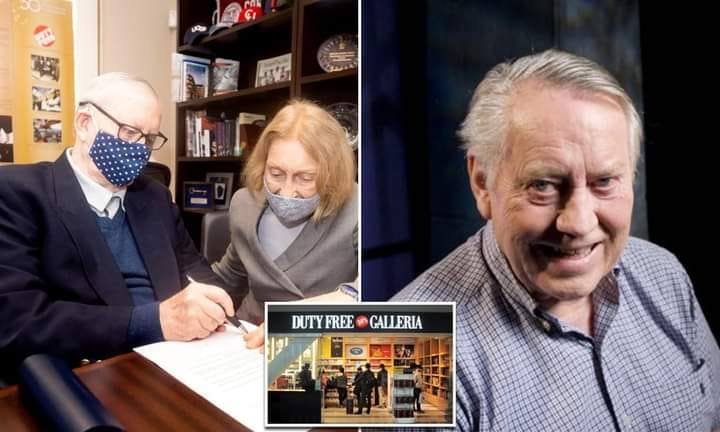 ملياردير يتخلص من ثروته!