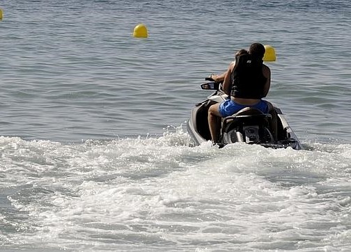 آخر صرعة/ دراجة مائية لمحاولة الحرقة نحو إيطاليا