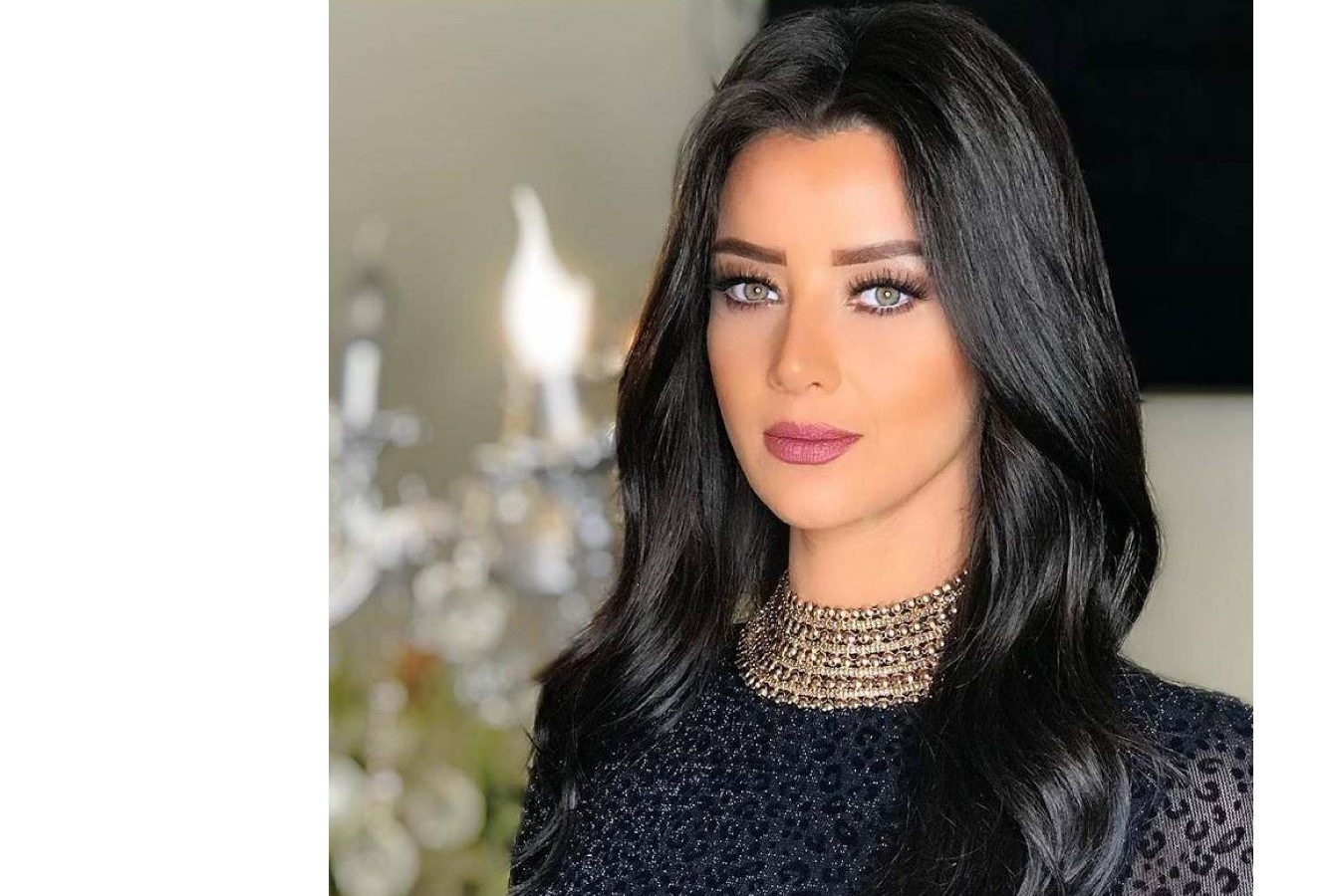 إحالة مذيعة على التحقيق تدعو إلى ارتداء الحجاب وتمتدح المحجبات (فيديو)