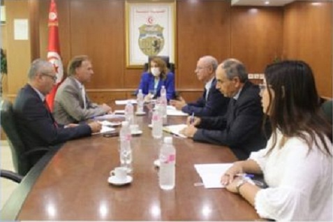 سلوى الصغير: سنجد الحلول لفضّ أزمة الكامور