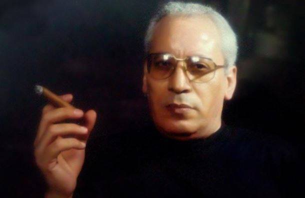 وجهت له 49 تهمة/ إيقاف كاتب مصري نعت السيسي بـ3 أوصاف