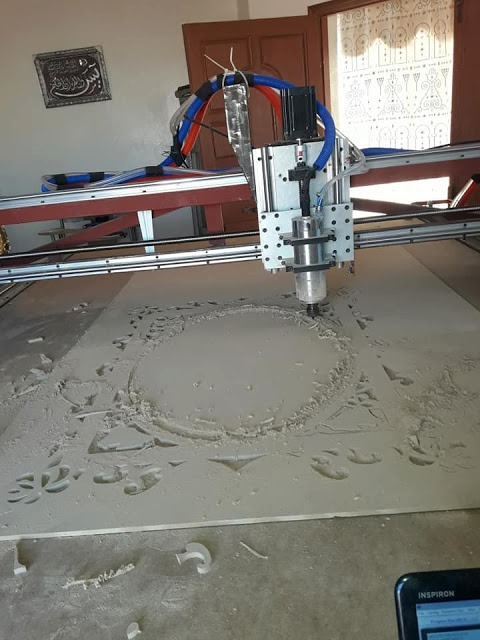 المهدية : فنّي يبتكر آلة للنقش على الخشب والبلاستيك