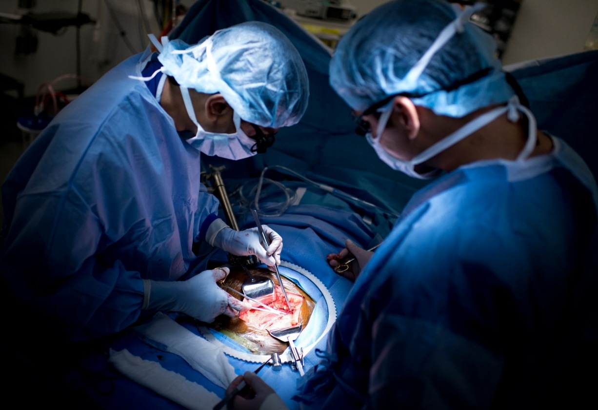 يغررون بضحاياهم عبر الـ