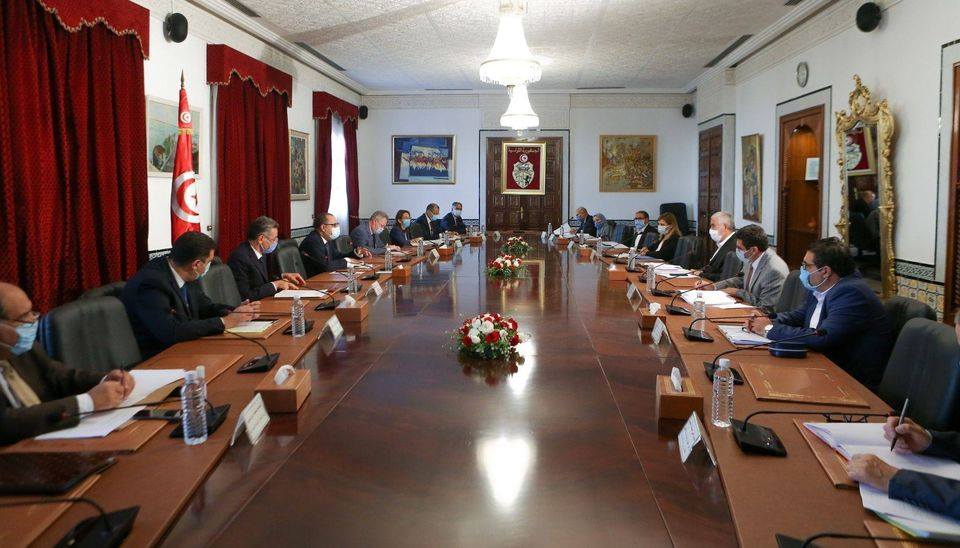 جلسة حوار بين الحكومة واتحاد الفلاحين