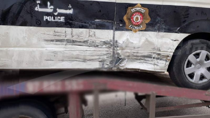 منزل بورقيبة /إصابات متفاوتة الخطورة في حادث اصطدام سيارة أمنية بعمود إنارة