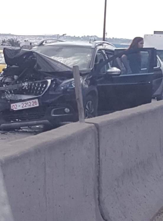 حادث السيارة الادارية في باردو /رئيس الجامعة الوطنية للبلديات التونسية ينكر قيادة فتاة للسيارة حادث السيارة الادارية في باردو /رئيس الجامعة الوطنية للبلديات التونسية ينكر قيادة فتاة للسيارة