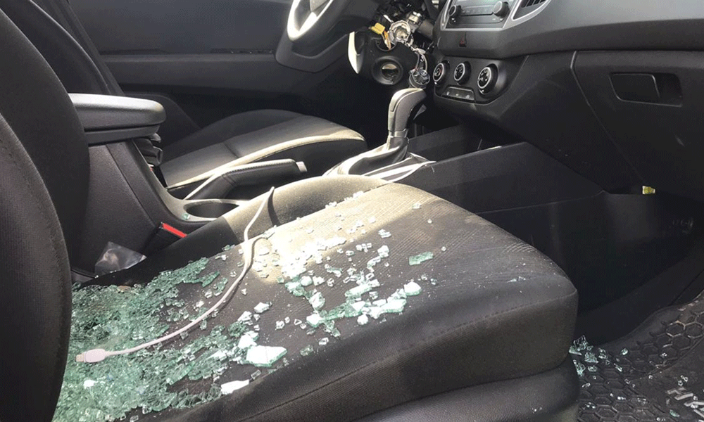 بني خيار / استغلا حظر التجول للسطو على السيارات