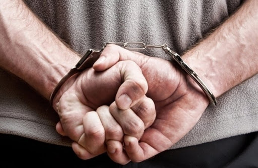 العاصمة /مريض نفسي يعنف جدته المسنة وينكل بها