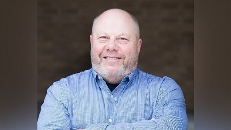 مرشح أمريكي يفوز في الانتخابات لمجلس النواب بعد وفاته بكورونا!