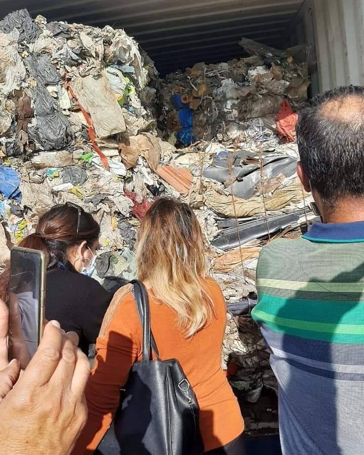 عضو بلجنة مكافحة الفساد: توريد النفايات الإيطالية إرهاب بيئي