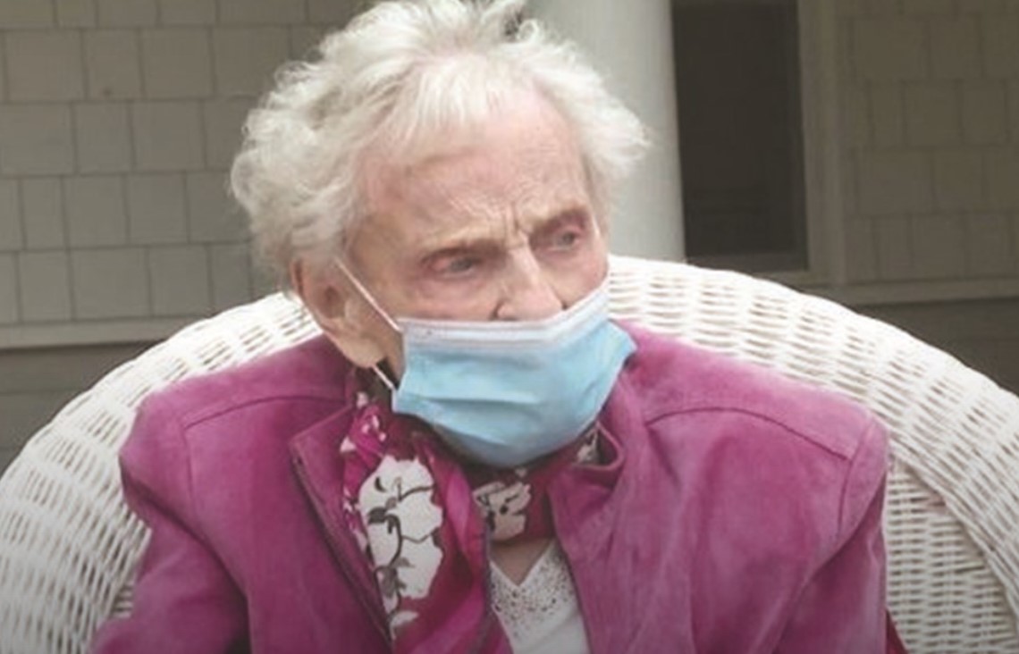 تجاوز عمرها القرن معمرة انتصرت على جائحة 1918 وهزمت كورونا 3 مرات