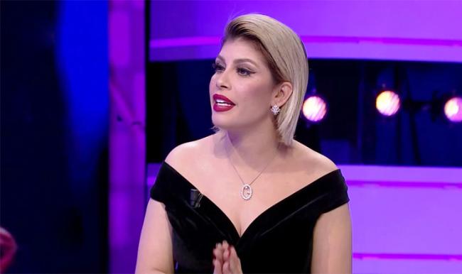 زازا لمنال عمارة : “مانيش بومنديل”