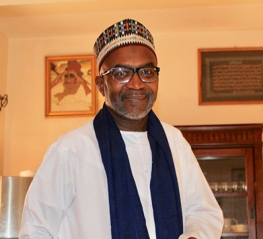 وزير سنغالي سابق يتخلى عن وسام فرنسي بسبب الرسوم المسيئة للرسول