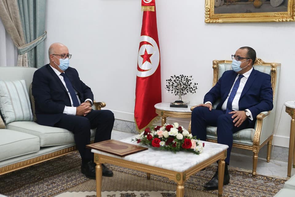 المشيشي يلتقي محافظ البنك المركزي: أهمية إيجاد صيغ حقيقية تخرج البلاد من الوضع الحالي