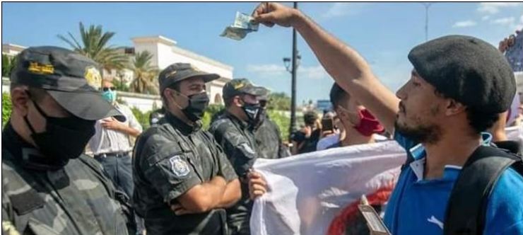 الحكم بسجن مدون و ناشط سياسي لمدة سنتين