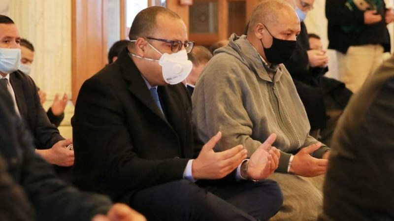 المشيشي يؤدي صلاة الجمعة بجامع مالك بن أنس بقرطاج