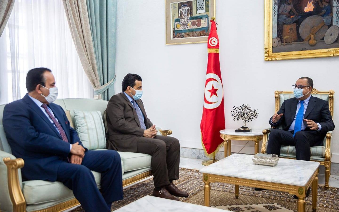 رئيس الحكومة يلتقي النائب العام لدولة قطر