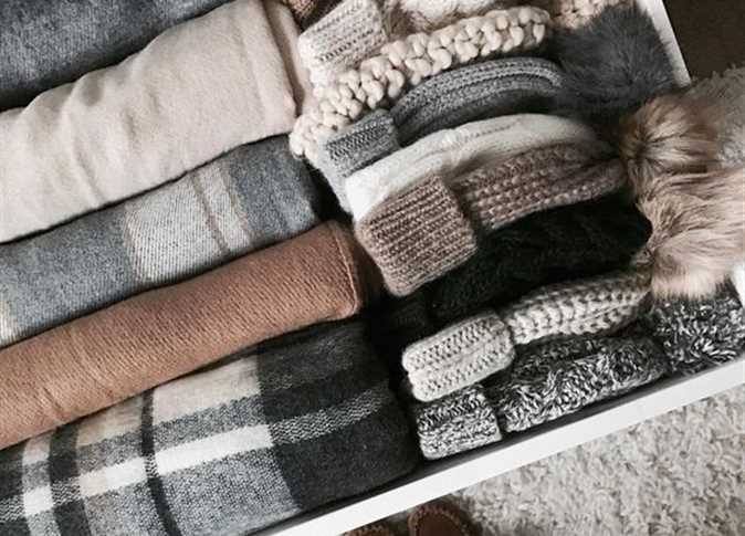 الطريقة الصحيحة لتنظيف الملابس الشتوية