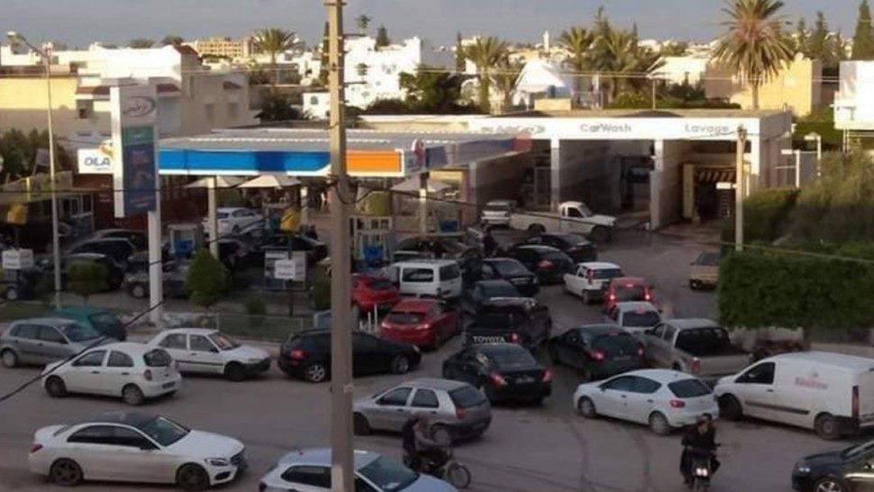 أزمة المحروقات متواصلة في صفاقس منذ 7 أيام