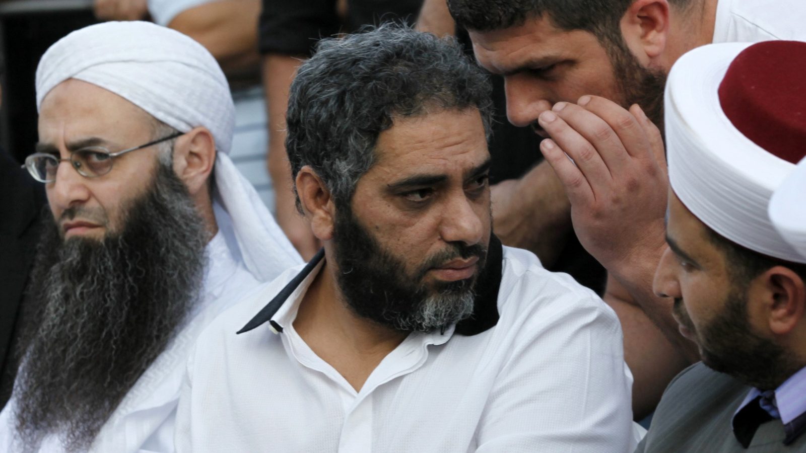 الحكم على فضل شاكر بـ 22 سنة سجنا مع الأشغال الشاقة