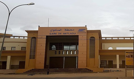 اضراب عمال واطارات الشركة الوطنية للسكك الحديدية في المتلوي