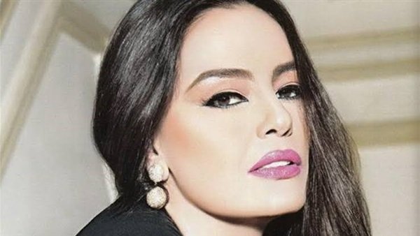 بالفيديو: شيريهان تودع عام 2020 بالرقص