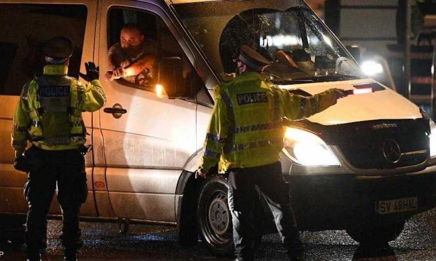 العثورعلى قاتل رجال الشرطة في فرنسا ميتاً وماكرون يعلق