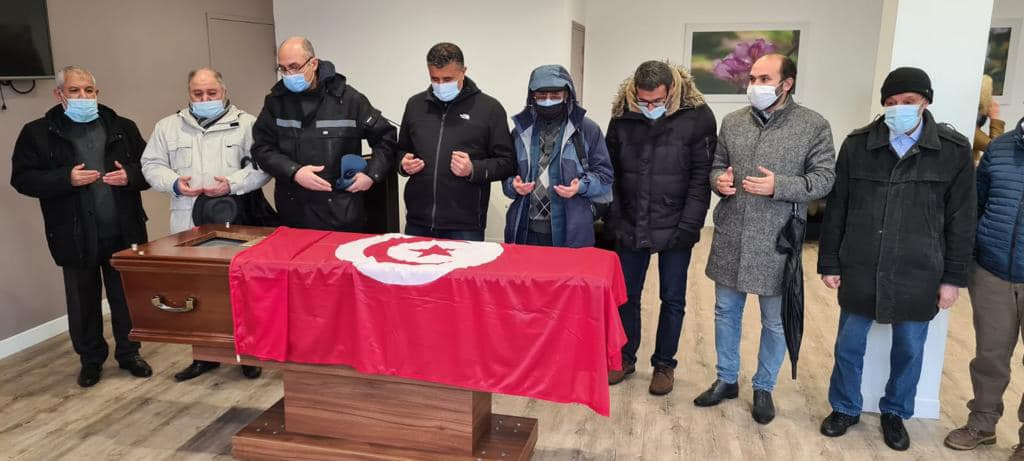 انطلاق مراسم نقل جثمان محرزية العبيدي من فرنسا (صور)