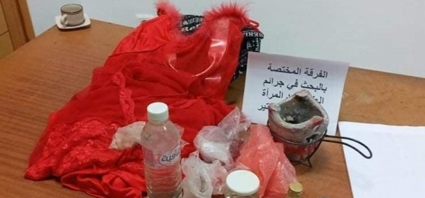 إحداهن حامل منه: يستدرج النساء لاستخراج الجن ثم يواقعهن