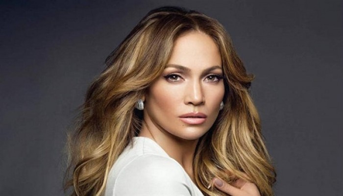 جينيفر لوبيز من دون ملابس !