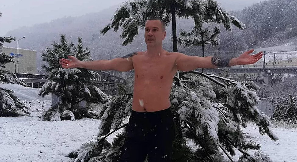 روسي يخطط العيش دون طعام أو شراب