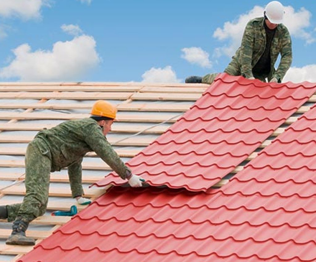 صاحب شركة يهدد العاملين بالفصل إذا حصلوا على لقاح كورونا