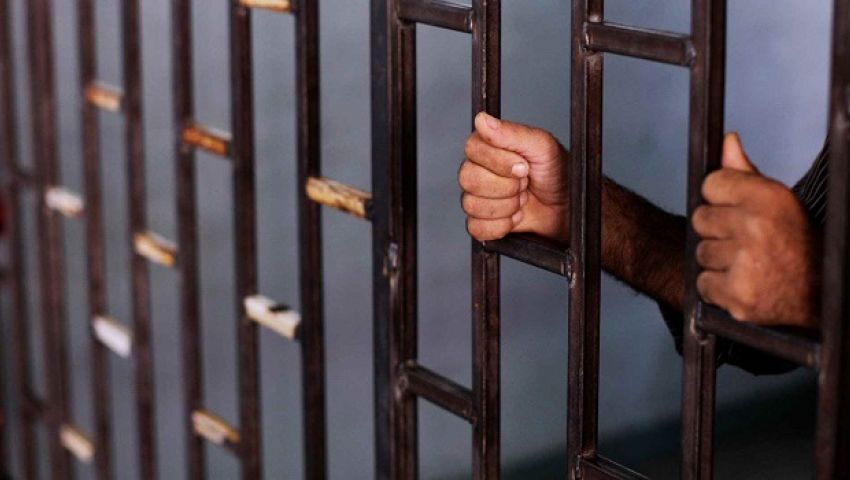 مصر: انتحل صفة ضابط أمني ل40 سنة