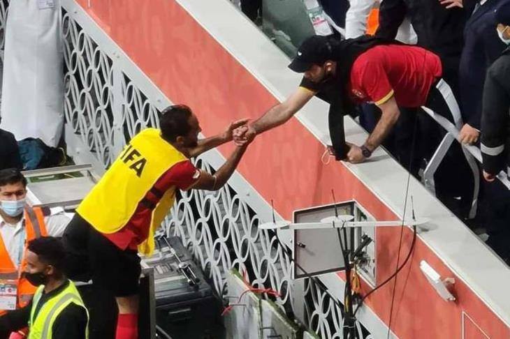 مصافحة تحرم لاعبين من مباراة مصافحة تحرم لاعبين من مباراة