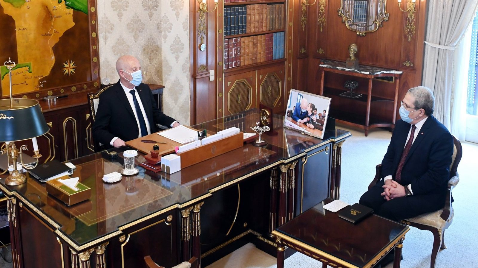 قيس سعيد يكلف الجرندي بأداء زيارات إلى دول شقيقة وصديقة