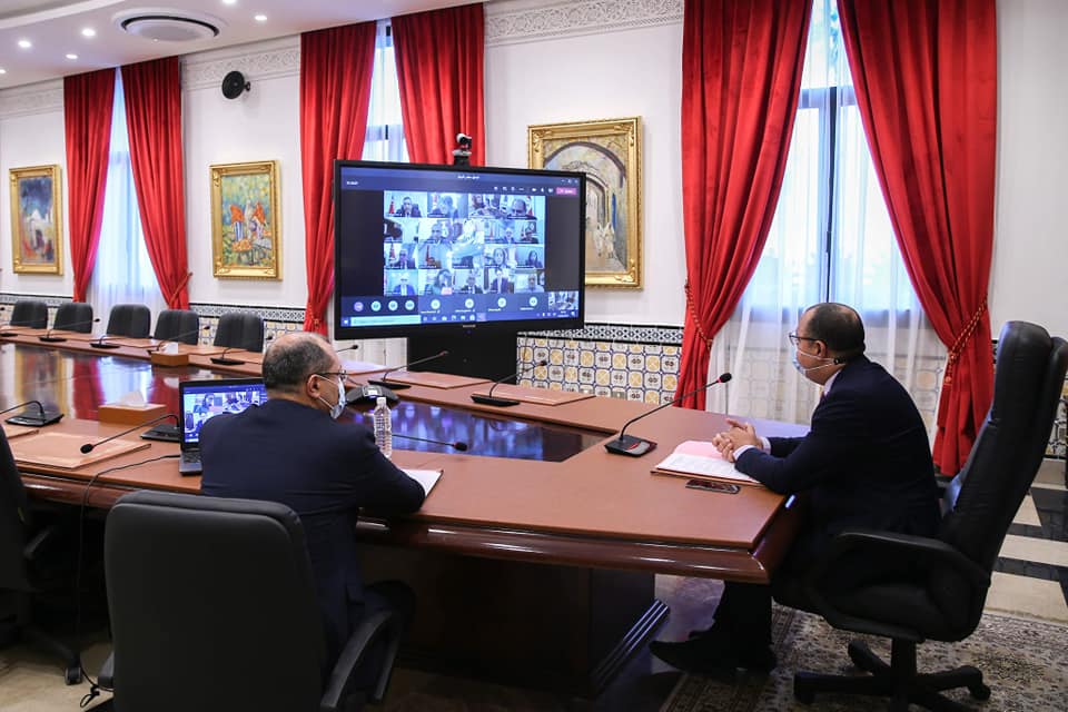 مجلس الوزراء يدرس آخر الترتيبات لتوفير اللقاح المضاد لكورونا