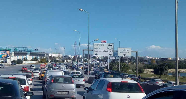 غلق جميع المنافذ إلى مونبليزير