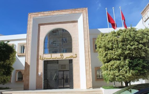 بلدية المنستير تتدعم بأول سيارة كهربائية