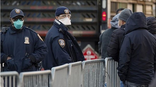 الشرطة تعتقل طفلة برذاذ الفلفل وتثير غضب نيويورك (فيديو)