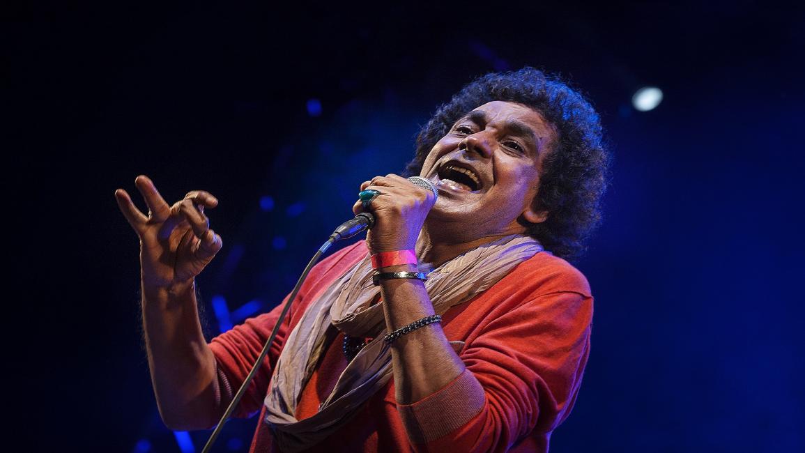 محمد منير: “كورونا غضب من ربنا”