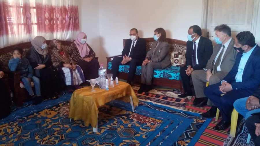 المشيشي يقدم  واجب العزاء لعائلة معتمد تمغزة