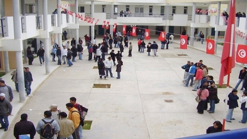 تعليق الدروس بكافة المدارس والمعاهد