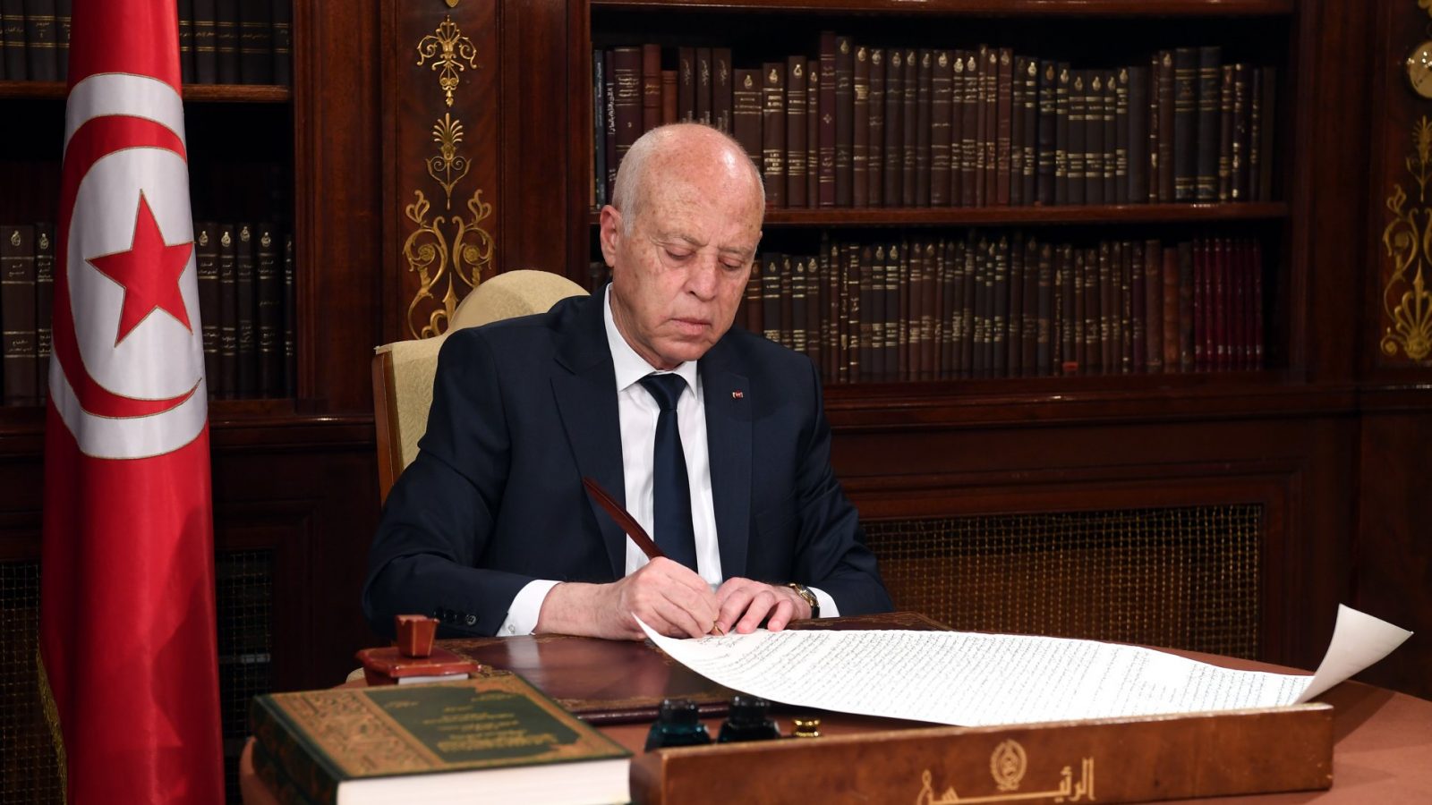 الجدل حول المحكمة الدستورية يتواصل/سعيد يراسل الغنوشي ويلجأ الى حق الرد(التفاصيل)