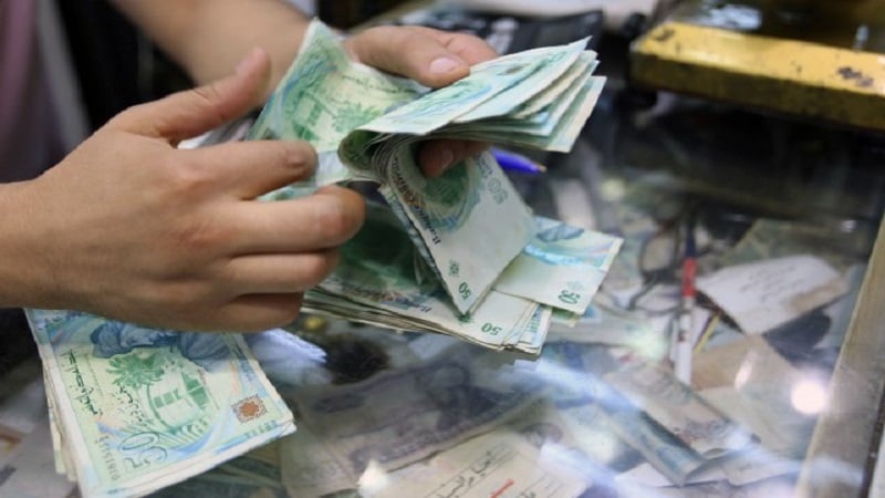 القيروان: امرأة و4 رجال تحيلوا على فلاح