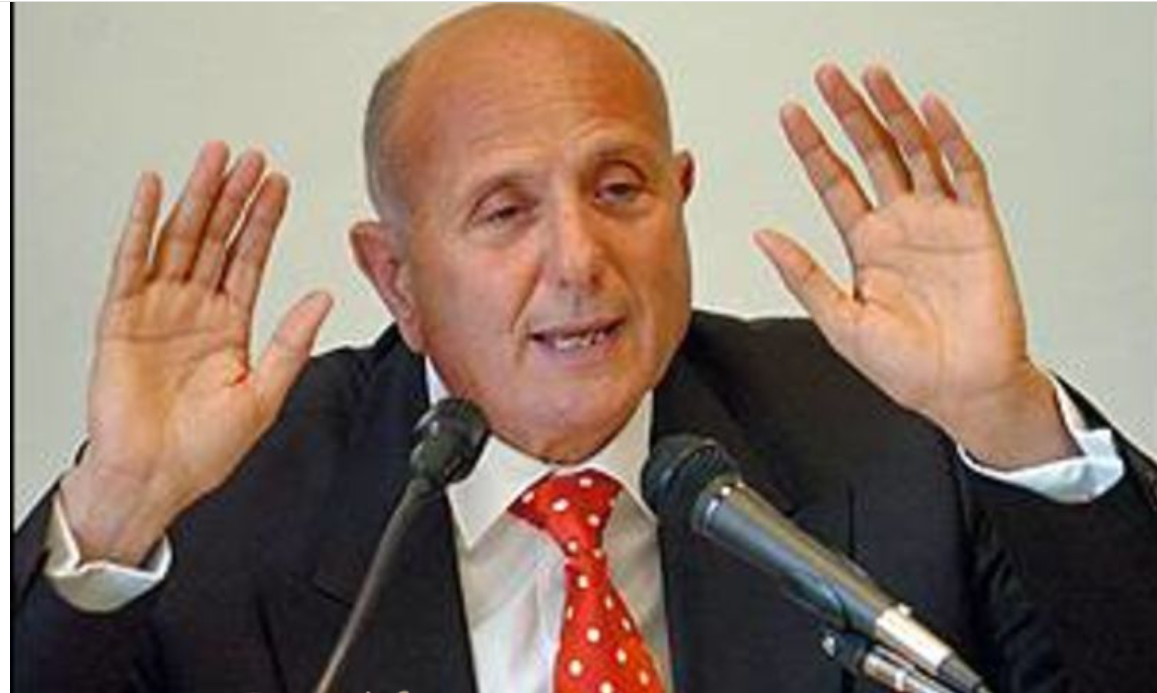 نجيب الشابي: قيس سعيد يقود انقلابا ناعما