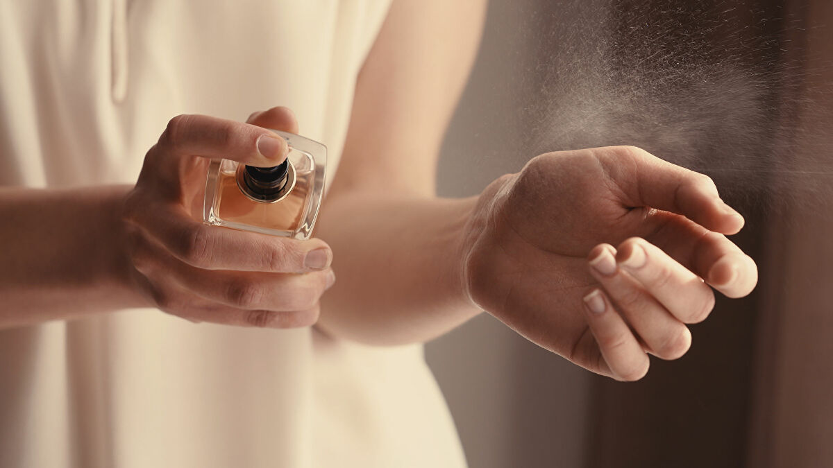 كيف تختارين العطر الملائم لشخصيتك؟