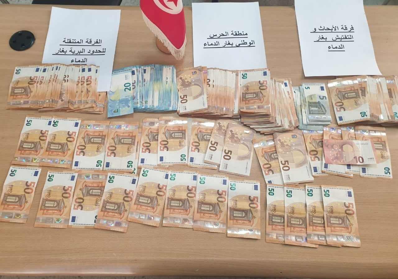 غار الدماء: ضبط 18 ألف أورو داخل شاحنة